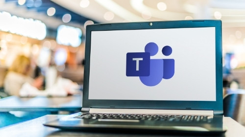 logo microsoft teams su monitor