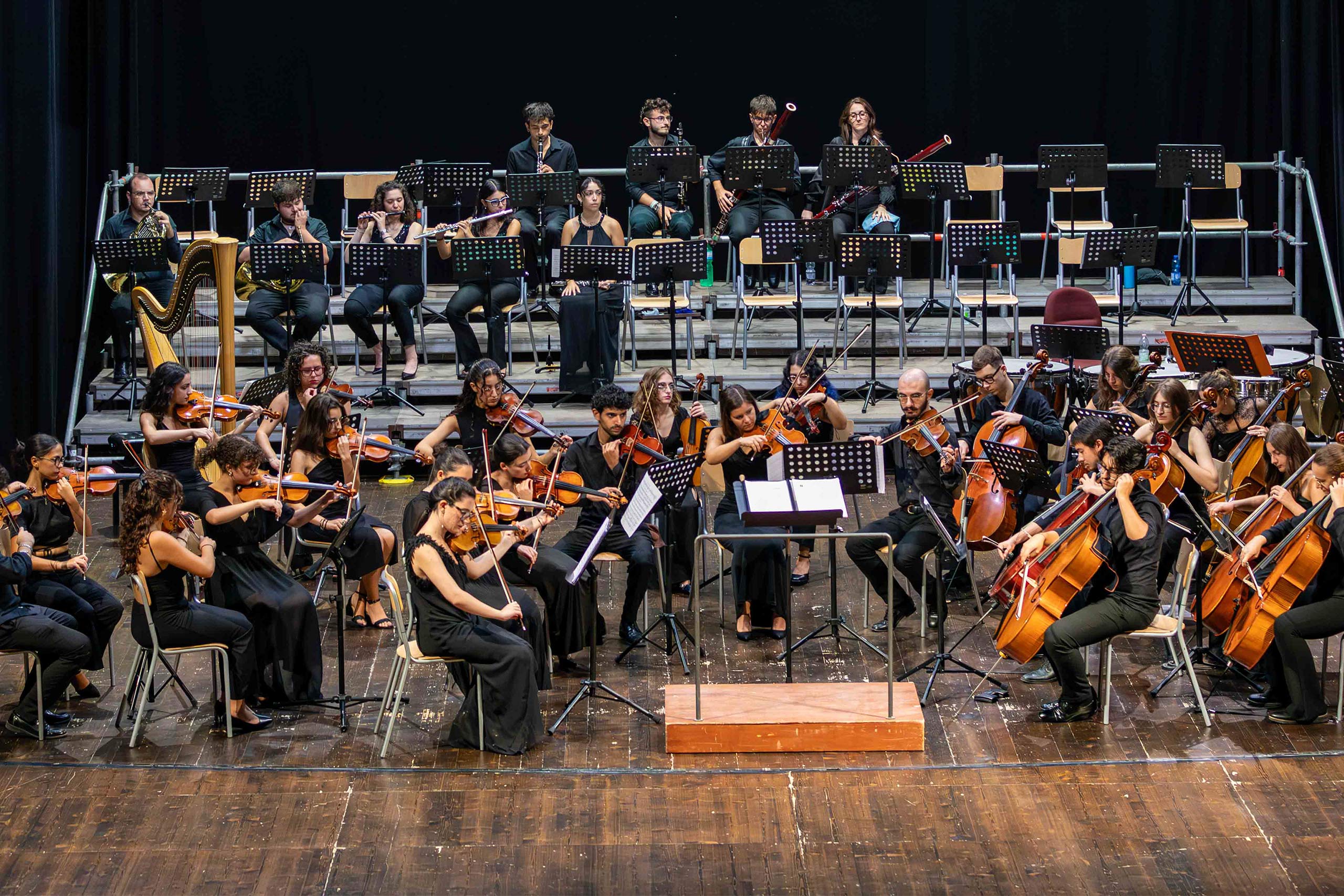 foto dell'orchestra del conservatorio durante il concerto