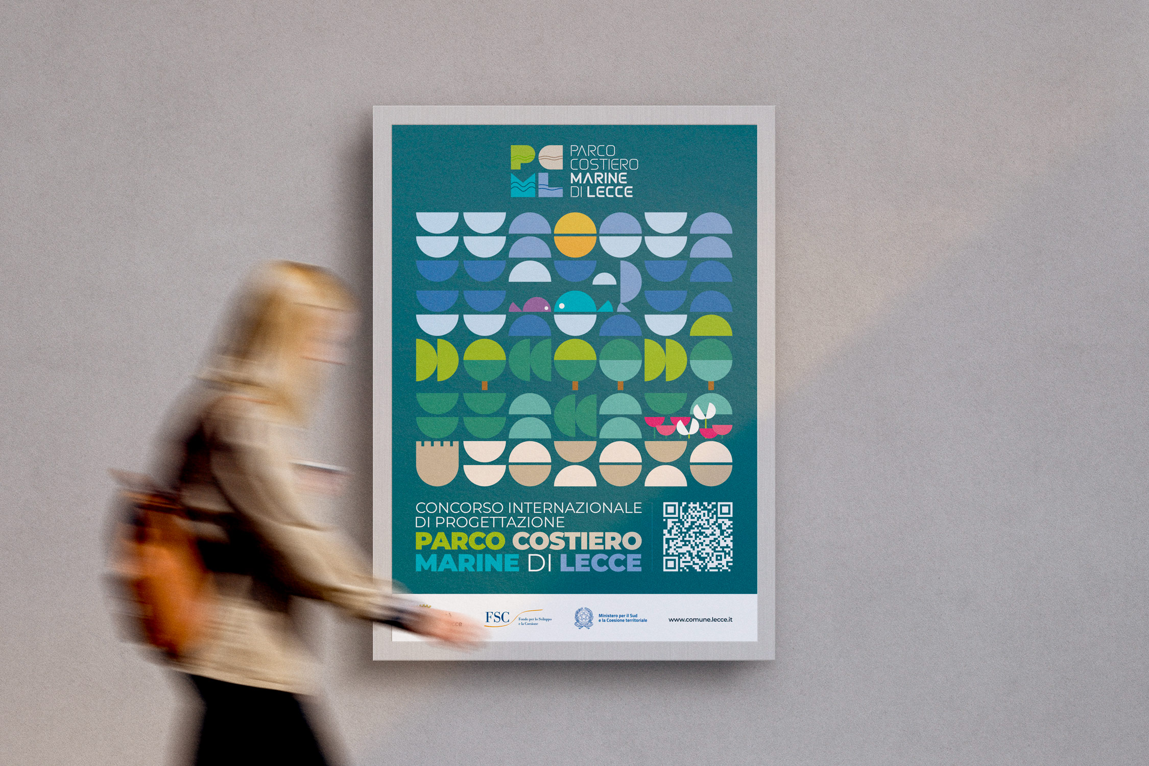 mockup di un grande manifesto in zona urbana affisso sul muro 70 per 100 Parco Costiero Marine di Lecce