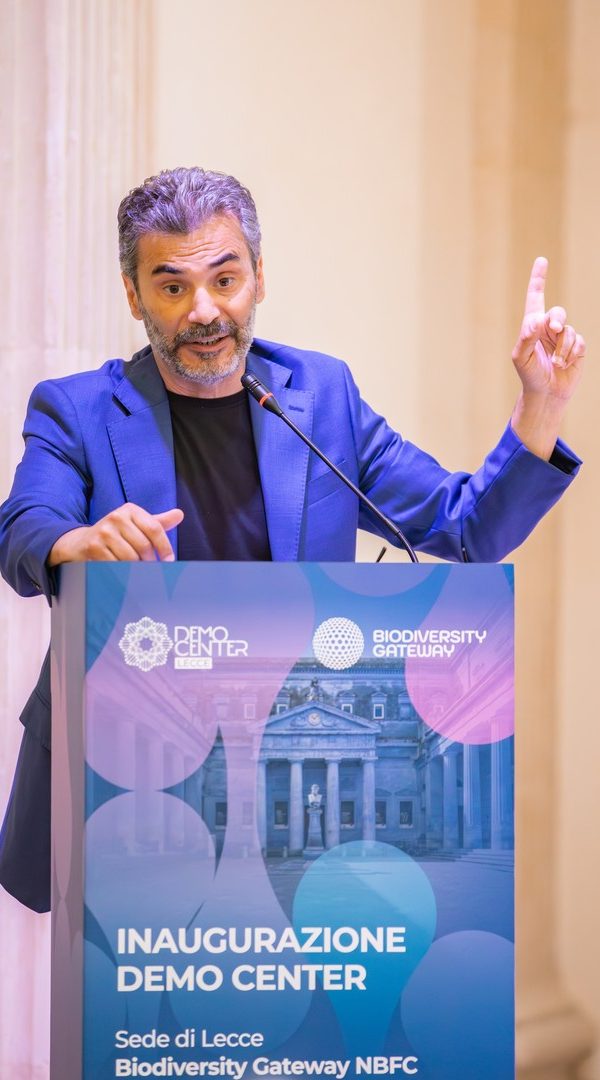Foto di uno degli interventi nel corso dell'inaugurazione