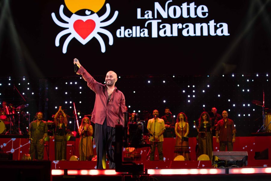 giuliano sangiorgi notte della taranta