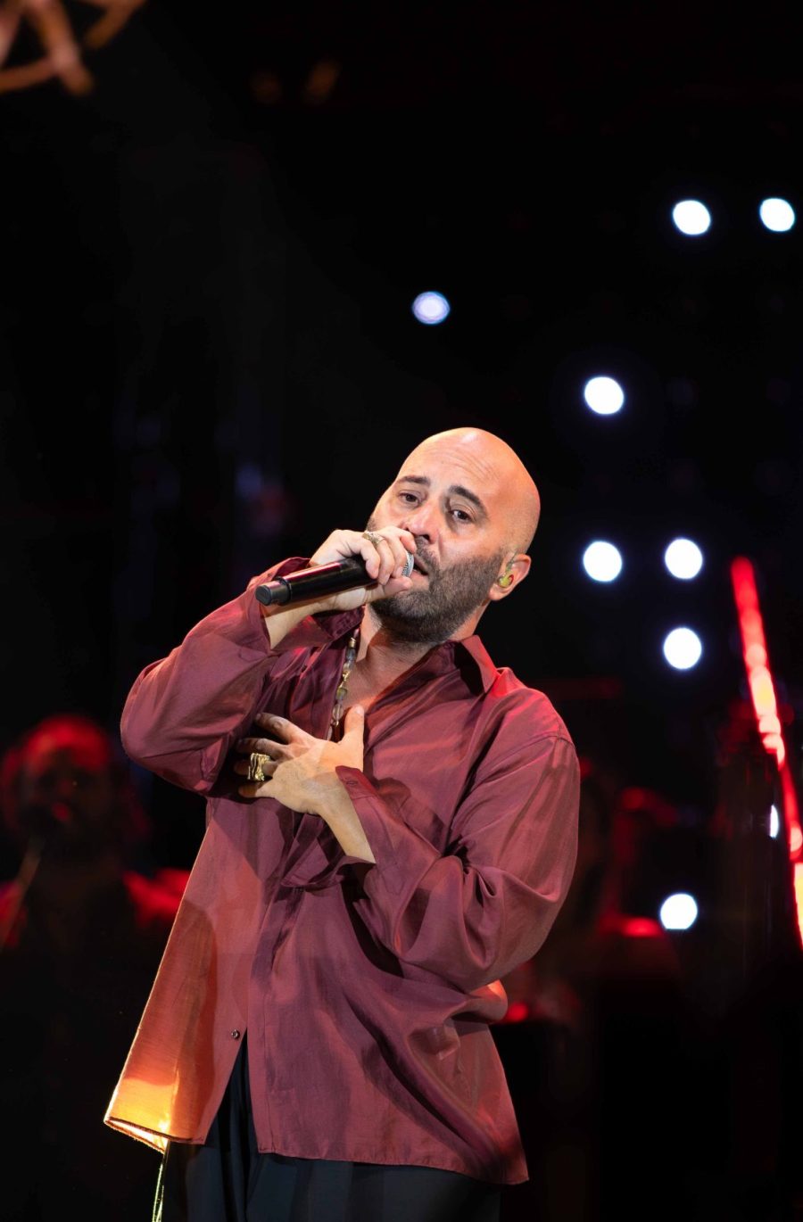foto di Giuliano Sangiorgi al concertone NDT